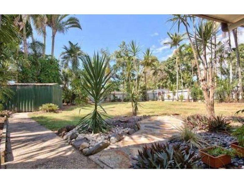 7 Fairway Street, Yorkeys Knob QLD 4878