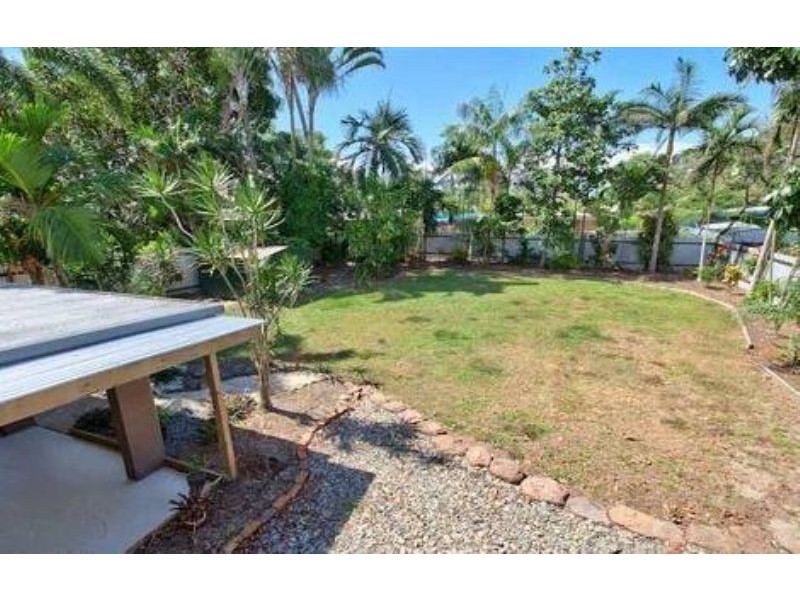 7 Fairway Street, Yorkeys Knob QLD 4878