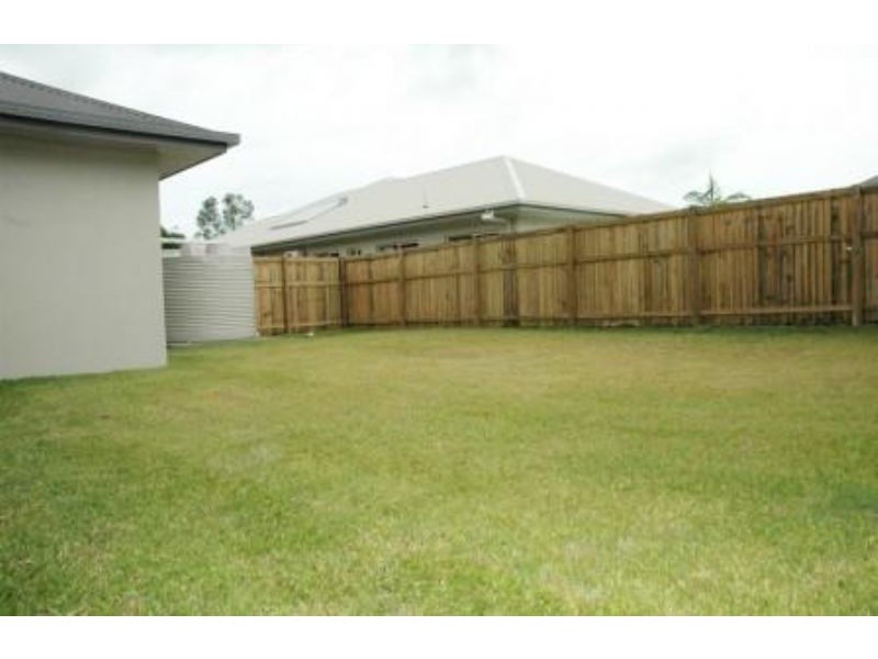 39 Selwyn Circuit, Trinity Park QLD 4879