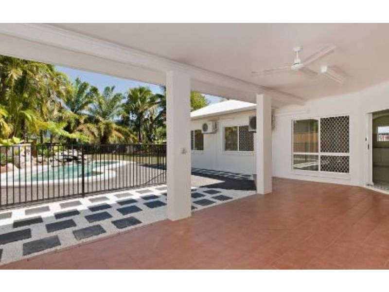 9 Avoca Close, Kewarra Beach QLD 4879