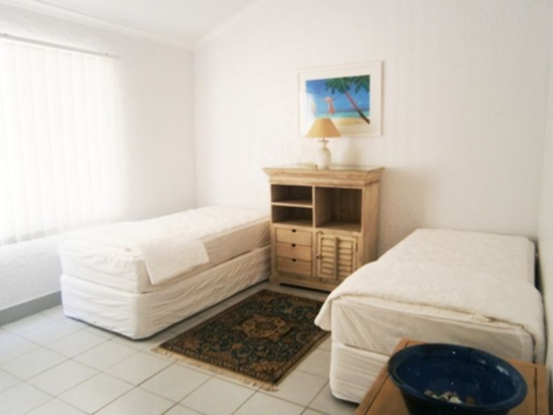 40 Hibiscus Lane, Holloways Beach QLD 4878