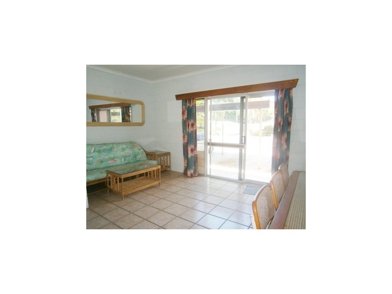 3/49 Sims Esplanade, Yorkeys Knob QLD 4878