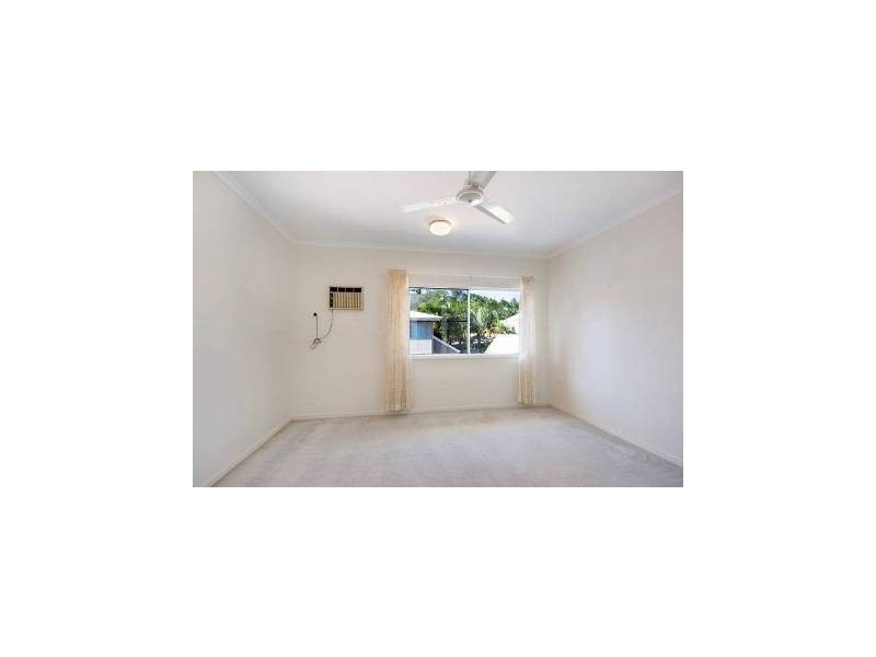 8/531 Varley Street, Yorkeys Knob QLD 4878