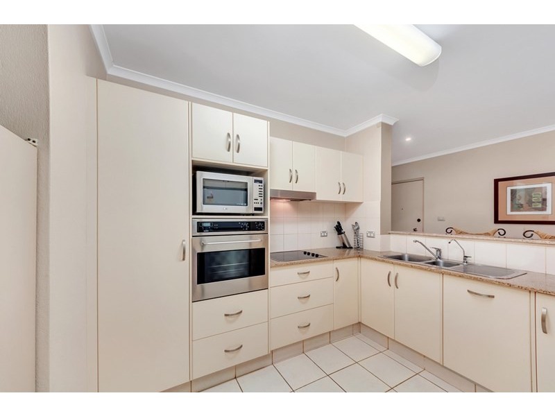 3/5-7 Amphora Street, Palm Cove QLD 4879