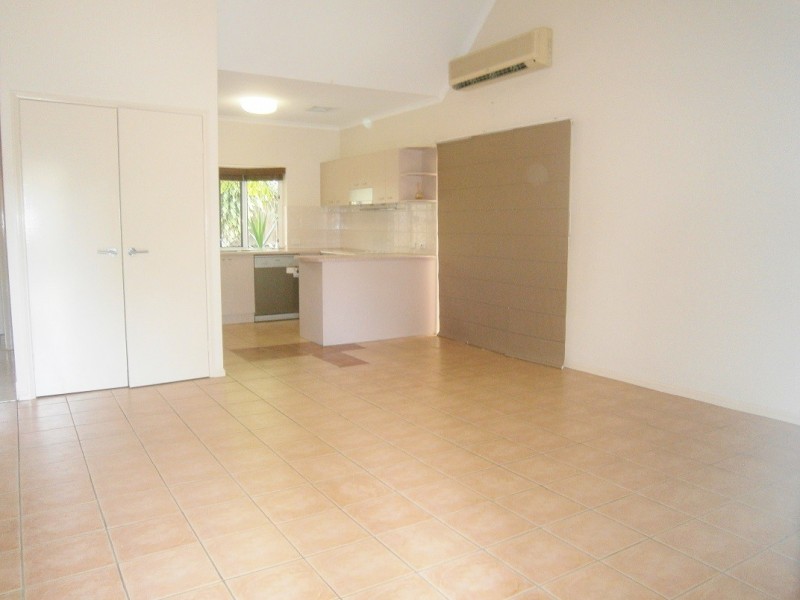 6/2 Nesbit Street, Whitfield QLD 4870