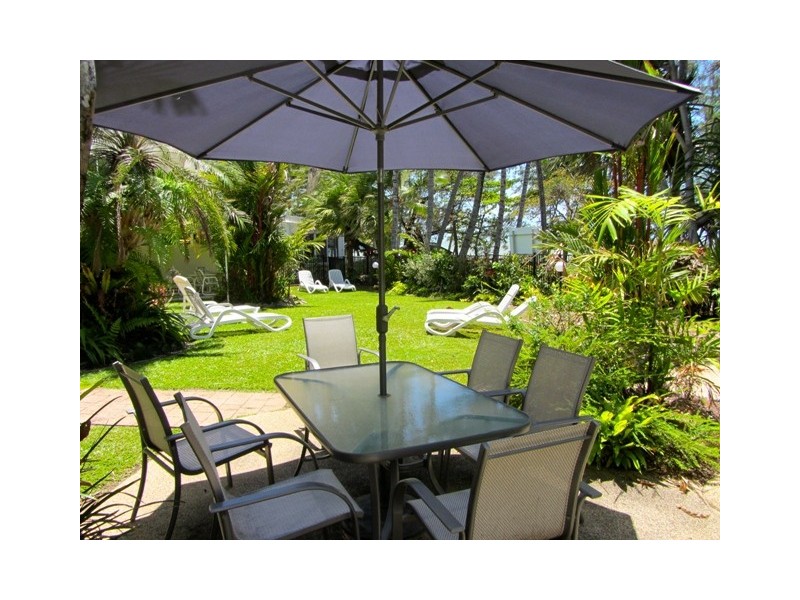 Palm Cove QLD 4879