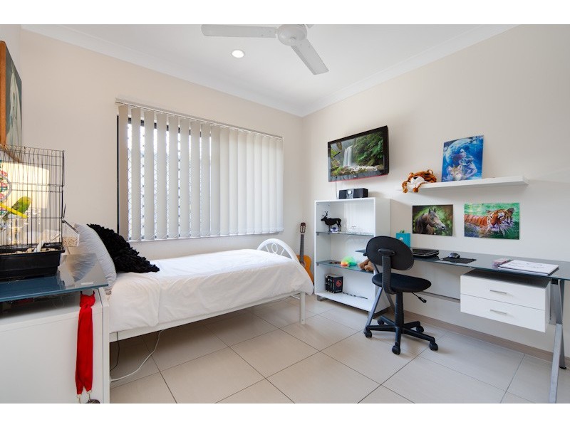 9 Vetiver Street, Trinity Park QLD 4879