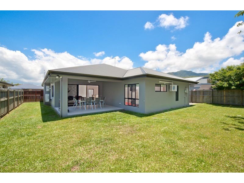 9 Vetiver Street, Trinity Park QLD 4879