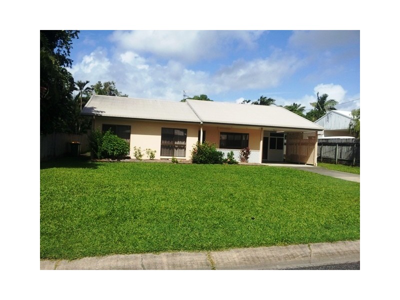 13 Conch Close, Trinity Beach QLD 4879