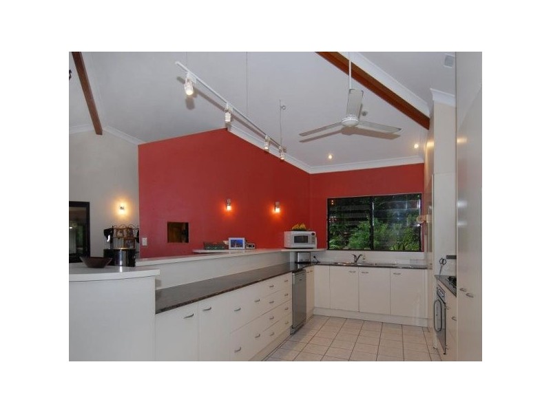 112 Mansfield Street, Earlville QLD 4870