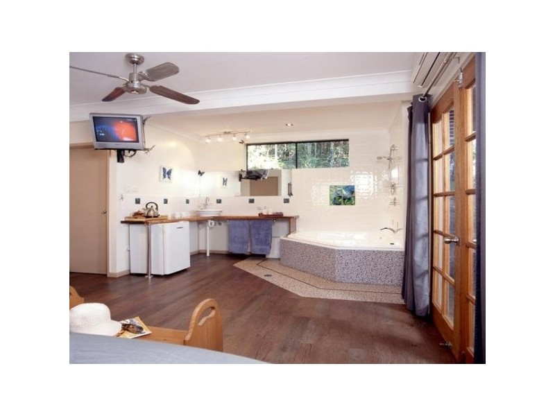 112 Mansfield Street, Earlville QLD 4870