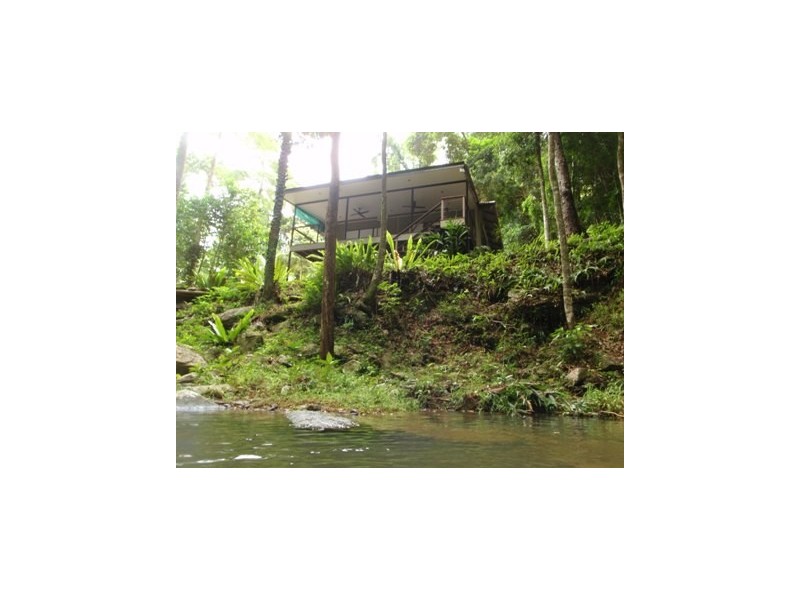 112 Mansfield Street, Earlville QLD 4870