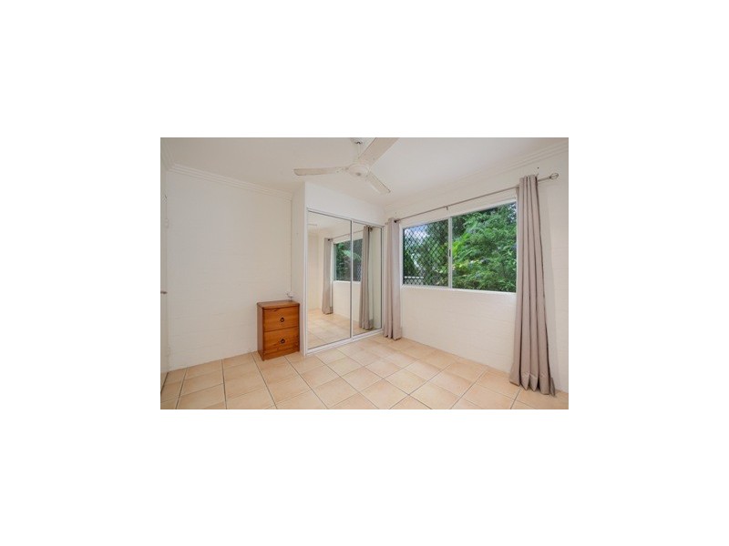 2/16 Roslyn Close, Yorkeys Knob QLD 4878