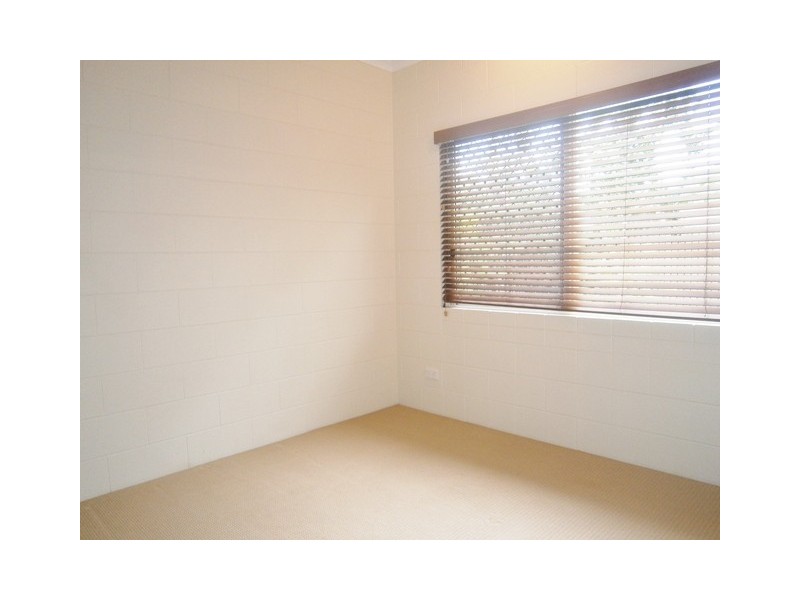 3 Sherwood Close, Brinsmead QLD 4870