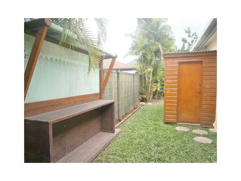 3 Sherwood Close, Brinsmead QLD 4870