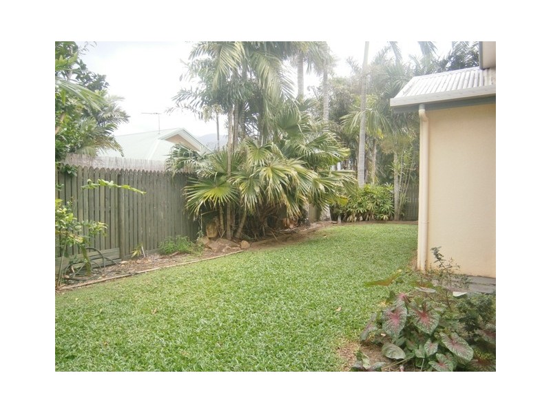 3 Sherwood Close, Brinsmead QLD 4870