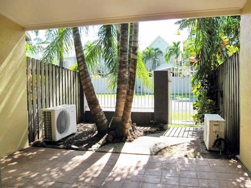 Yorkeys Knob QLD 4878