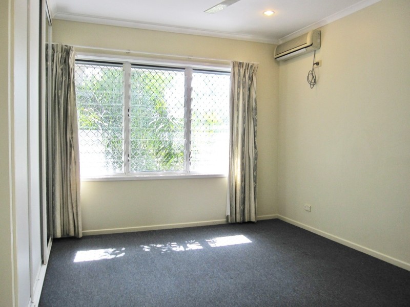 Yorkeys Knob QLD 4878