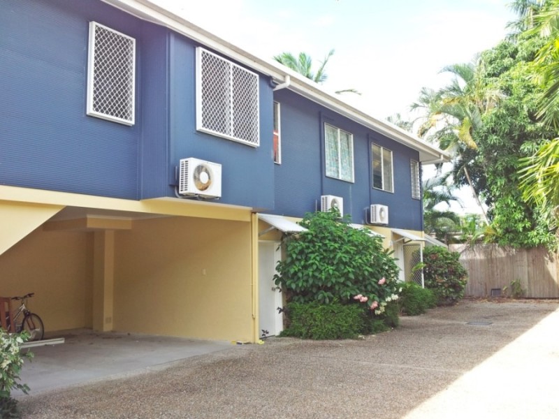 Yorkeys Knob QLD 4878