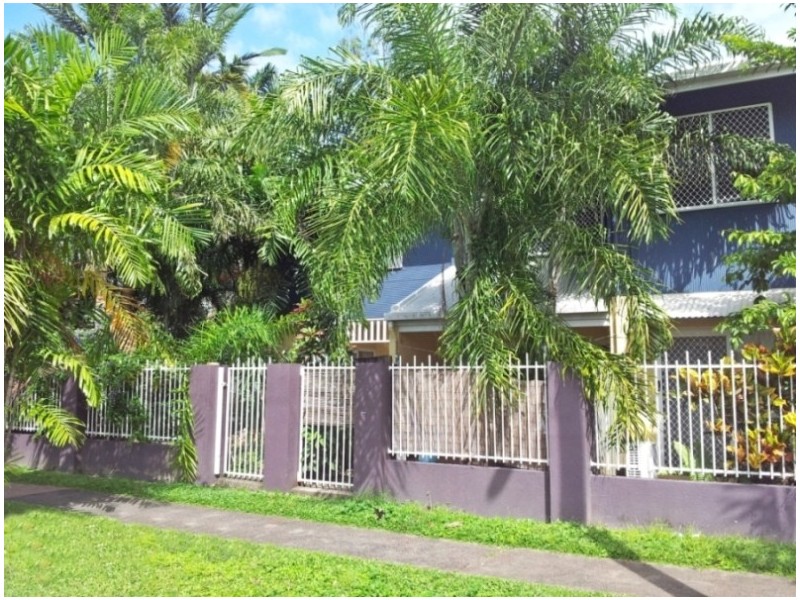 Yorkeys Knob QLD 4878