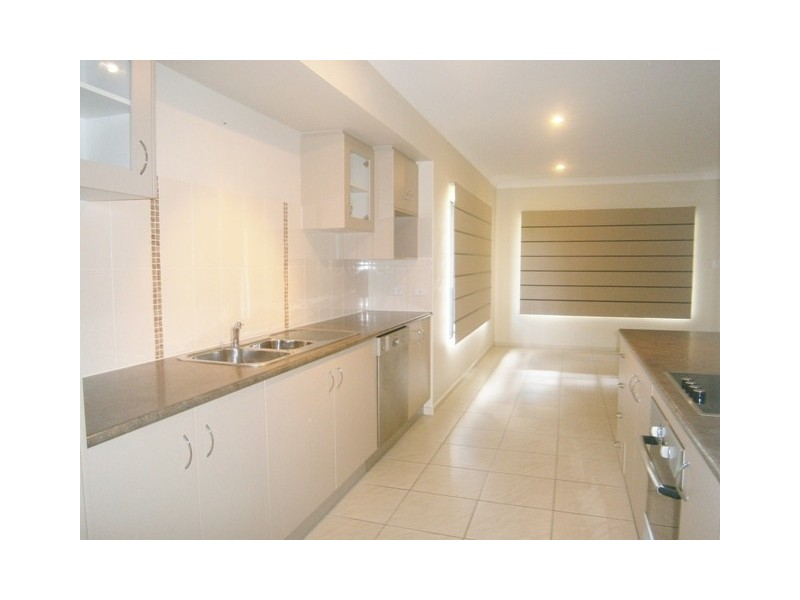 18 Petrie Close, Kewarra Beach QLD 4879