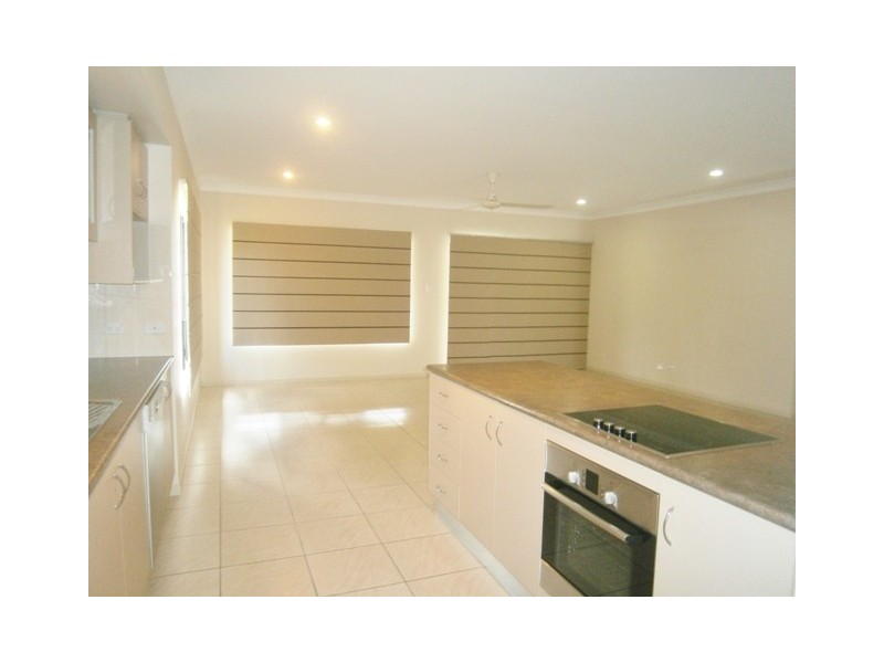 18 Petrie Close, Kewarra Beach QLD 4879
