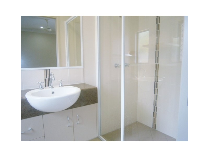 18 Petrie Close, Kewarra Beach QLD 4879