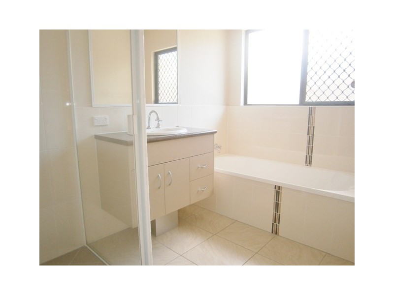 18 Petrie Close, Kewarra Beach QLD 4879