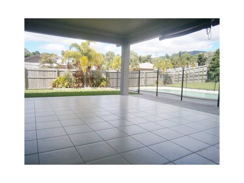 18 Petrie Close, Kewarra Beach QLD 4879