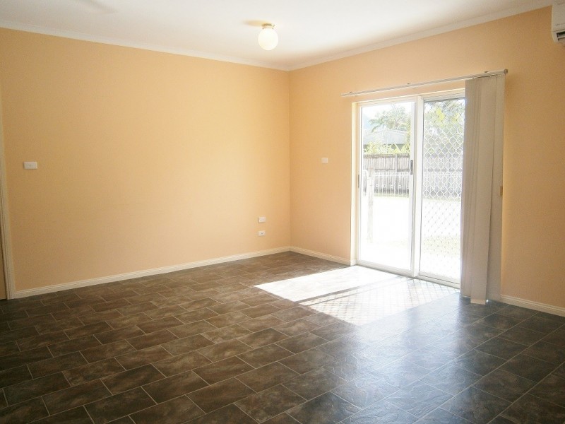 2/16 Golden Grove Drive, Bentley Park QLD 4869