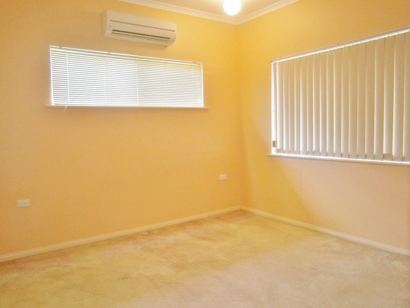 2/16 Golden Grove Drive, Bentley Park QLD 4869