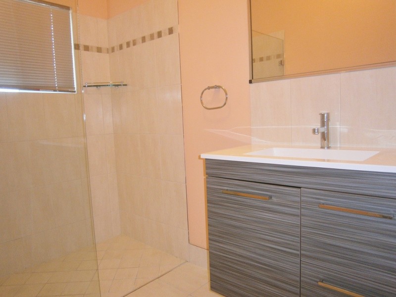2/16 Golden Grove Drive, Bentley Park QLD 4869