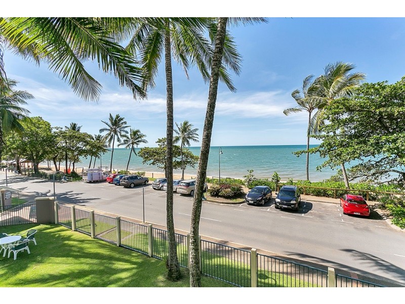 Trinity Beach QLD 4879