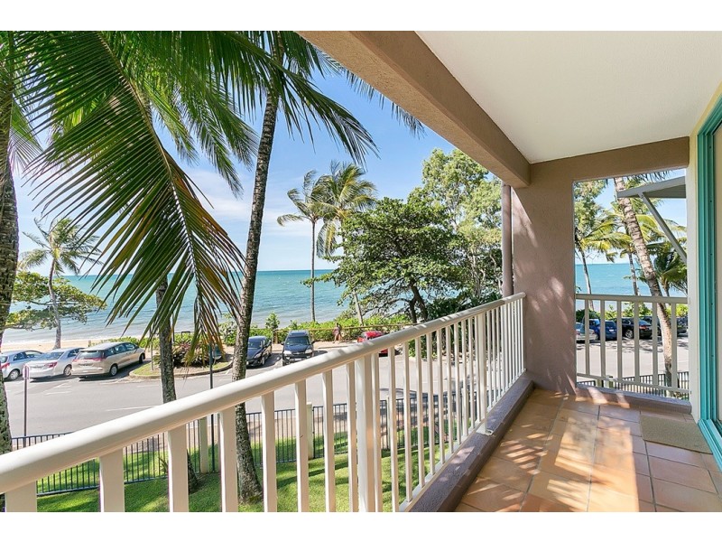 Trinity Beach QLD 4879