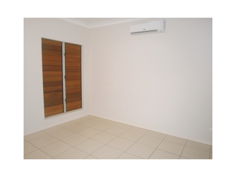 14 Savaii Close, Palm Cove QLD 4879