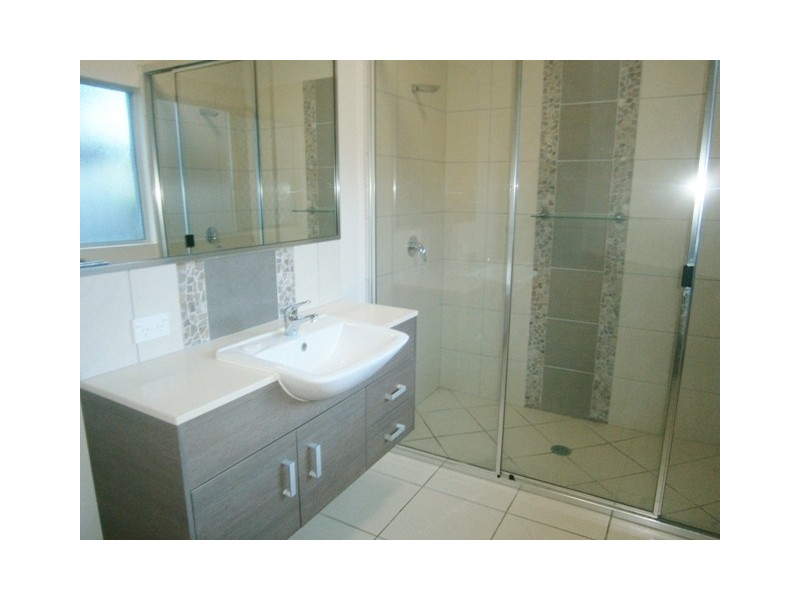 14 Savaii Close, Palm Cove QLD 4879