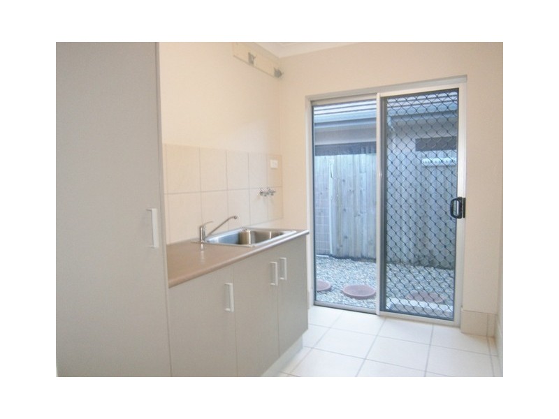 14 Savaii Close, Palm Cove QLD 4879