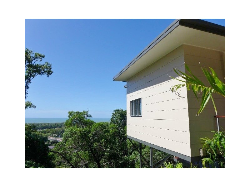 30/9 Savaii Close, Palm Cove QLD 4879