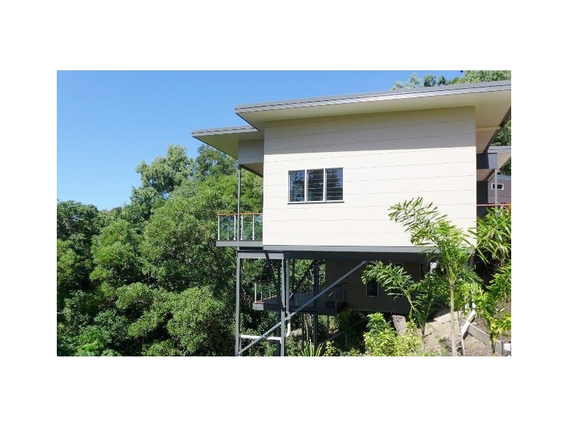30/9 Savaii Close, Palm Cove QLD 4879