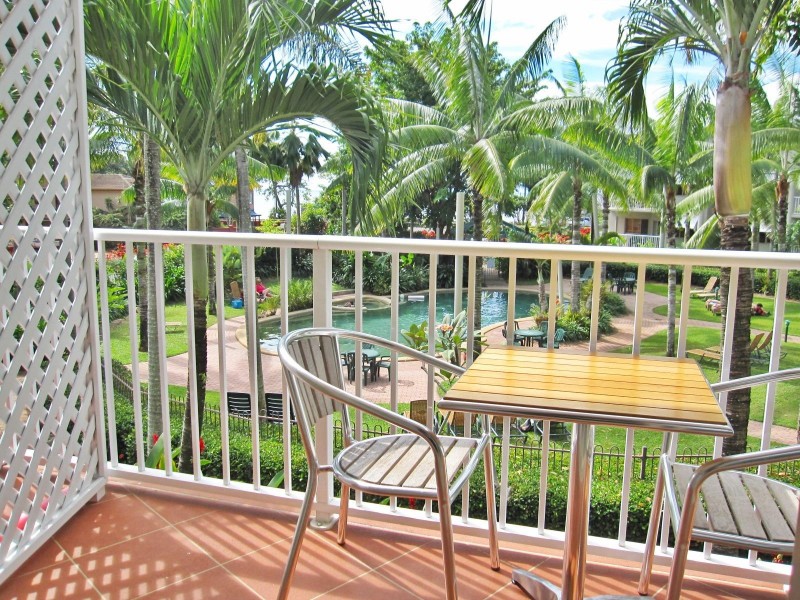 Holloways Beach QLD 4878