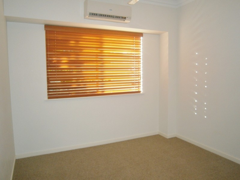 2204/22 Clifton Road, Clifton Beach QLD 4879