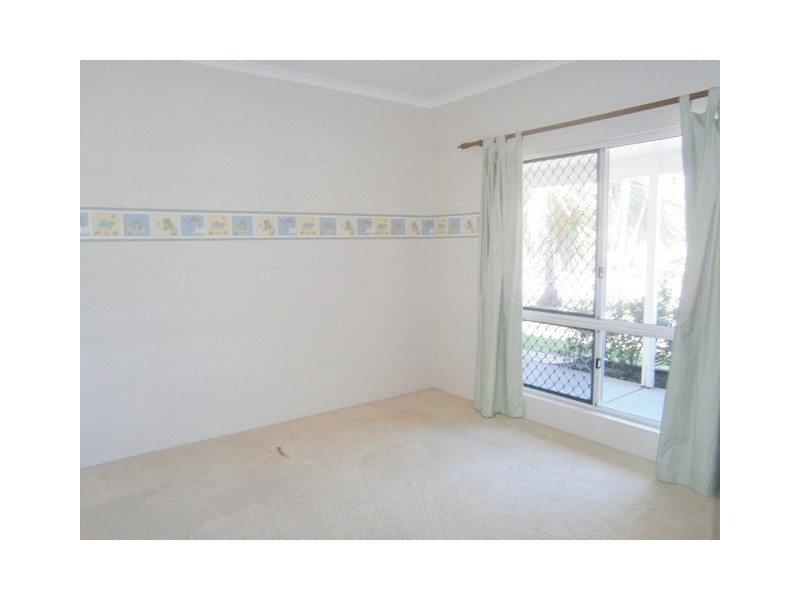 41 Baronia Cres, Holloways Beach QLD 4878