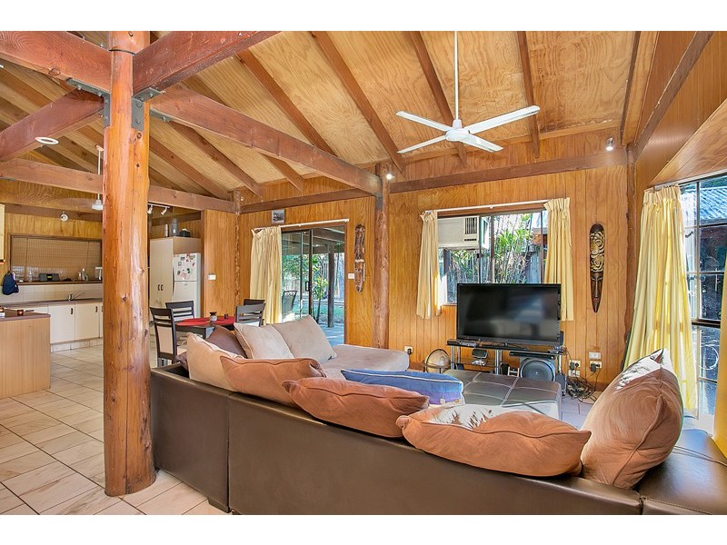 11 Sidlaw Street, Smithfield QLD 4878