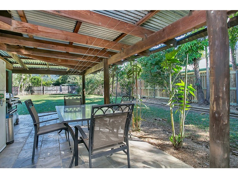 11 Sidlaw Street, Smithfield QLD 4878