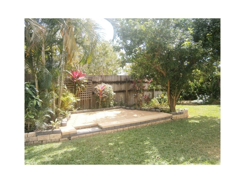 2/33 Periwinkle Ave, Trinity Beach QLD 4879