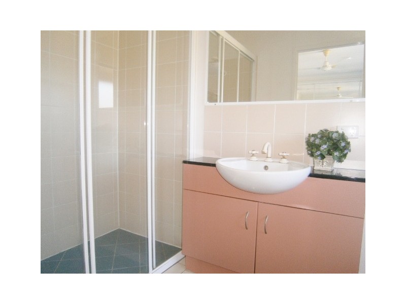 9/16-20 Ray Street, Yorkeys Knob QLD 4878