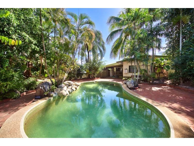 Trinity Beach QLD 4879