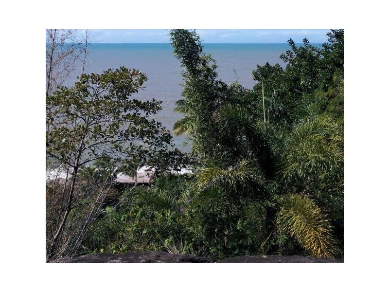 Trinity Beach QLD 4879