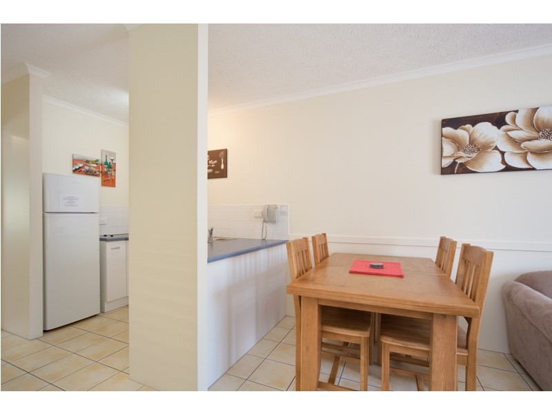 Holloways Beach QLD 4878