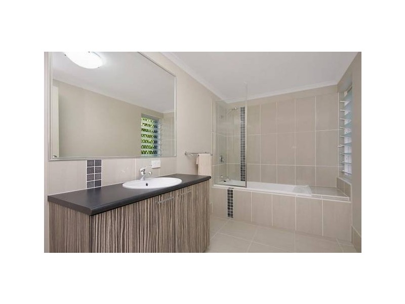 5/109 Callaghan Street, Mooroobool QLD 4870